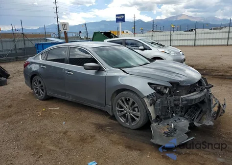 2018 Nissan Altima 2.5 z USA, uszkodzony, nr VIN 1N4AL3APXJC230403